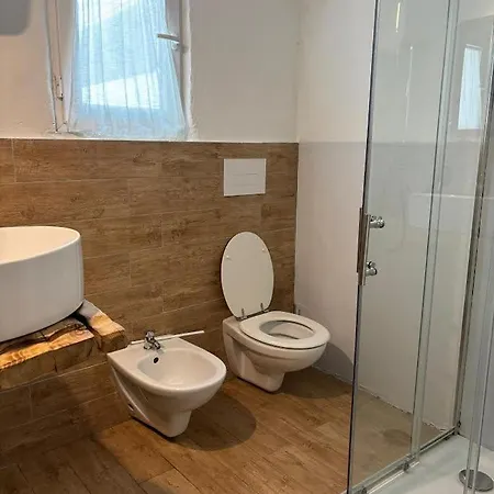 Domo Nea Konukevi 3*